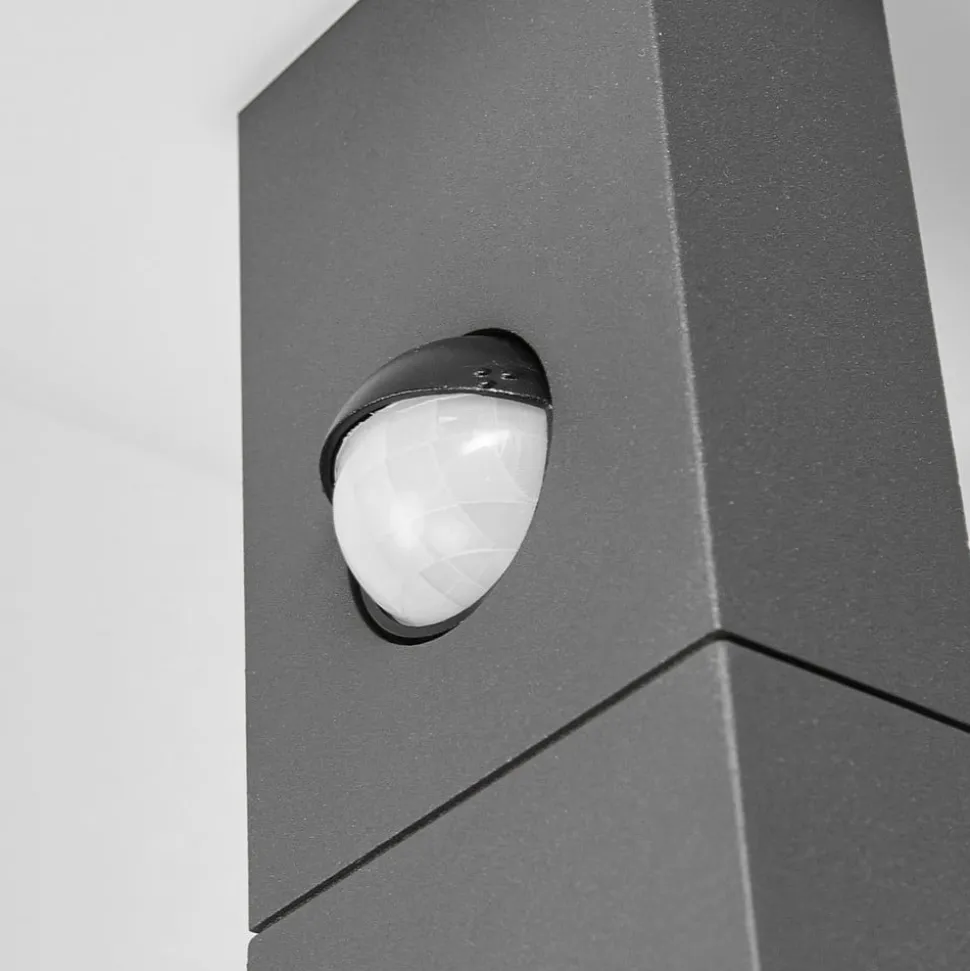 Lucande udendørs LED-væglampe Olesia, 15 cm, sensor, IP54