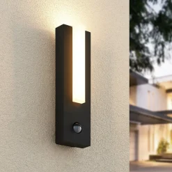 Lucande udendørs LED-væglampe Virgalia, bevægelsessensor, IP54