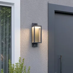 Lucande udendørs LED-væglampe Ferdinand, sensor, grå, 38 cm