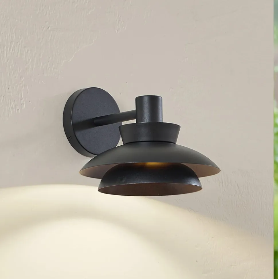 Lucande udendørs væglampe Thais, sort, metal, Ø 25 cm