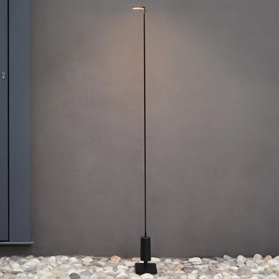 Luceplan LED-vejlampe Flia, 120 cm høj, sort, plast