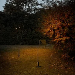 Luceplan LED-vejlampe Flia, 3 lyskilder, sort, plast