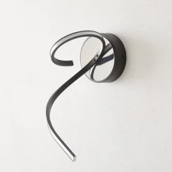 Lungo LED-væglampe med moderne design, sort