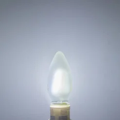 LUUMR Smart LED-kertepære E14 4,2 W mat CCT Tuya WLAN