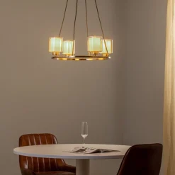 Lysekrone Ressa Ø 59 cm messing antik, 4 lyskilder.