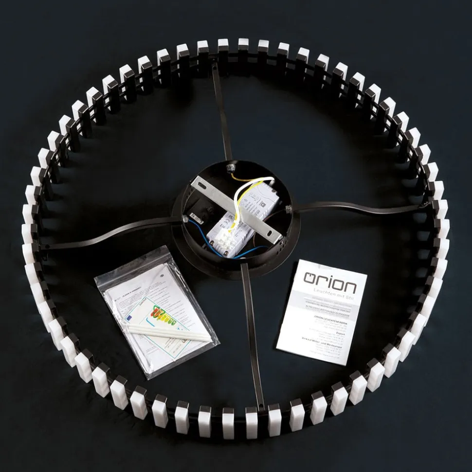 Mansion LED-loftslampe, sort og hvid Ø 63 cm