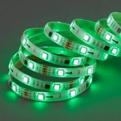 Med 164 lysfunktioner - Mo 500 cm RGB-LED-stripe