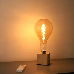 Müller Licht tint white LED-pære E27 4,9 W guld