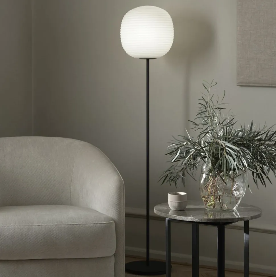 New Works Lantern Medium gulvlampe, højde 150cm