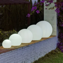 Newgarden Buly solcellelampe, flydende, Ø 40 cm