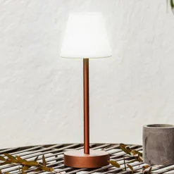Newgarden Lola Slim LED-bordlampe batteri rosaguld