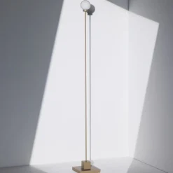 Northern LED-gulvlampe Snowball, gråbeige, 2.700 K
