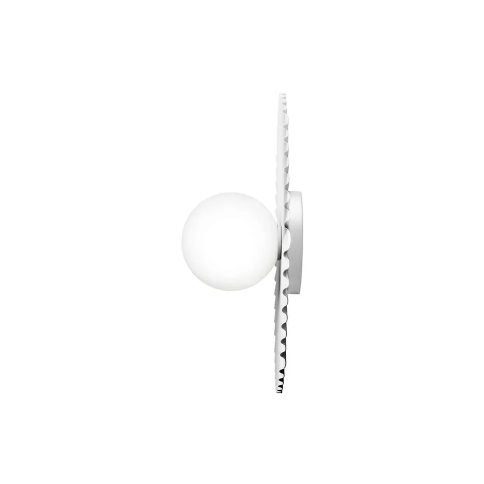 Nuura Liila Muuse væglampe, Ø 42 cm, IP44, hvid/opal