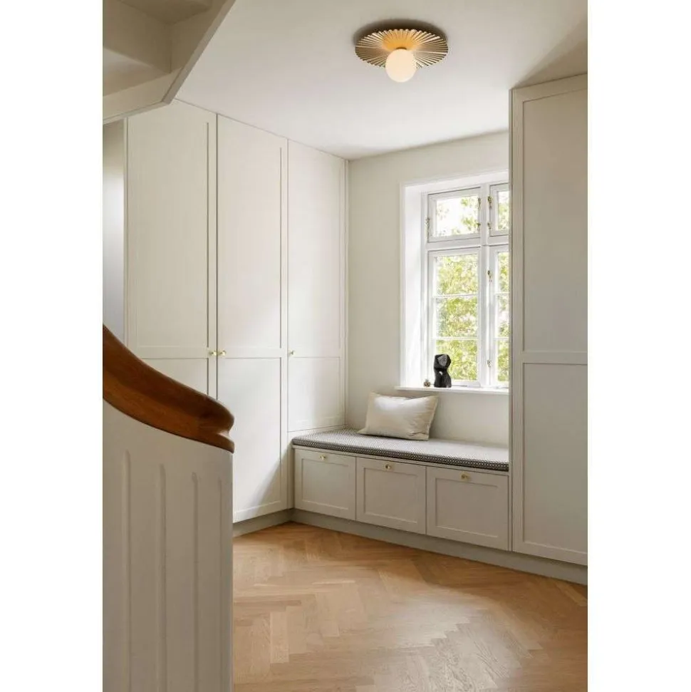 Nuura væglampe Liila Muuse, Ø 42 cm, IP44, guld/opal