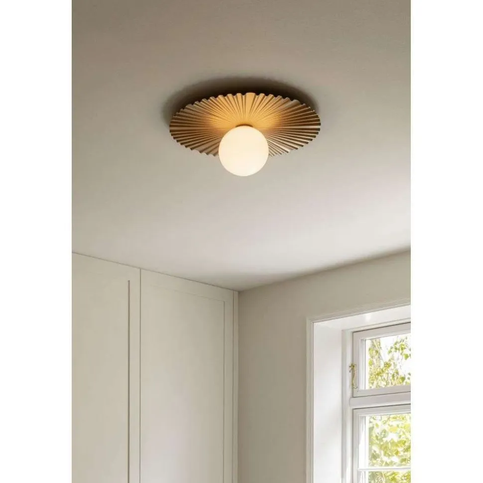 Nuura væglampe Liila Muuse, Ø 42 cm, IP44, guld/opal