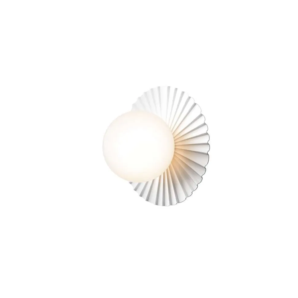 Nuura væglampe Liila Muuse, Ø 20 cm IP44, hvid/opal