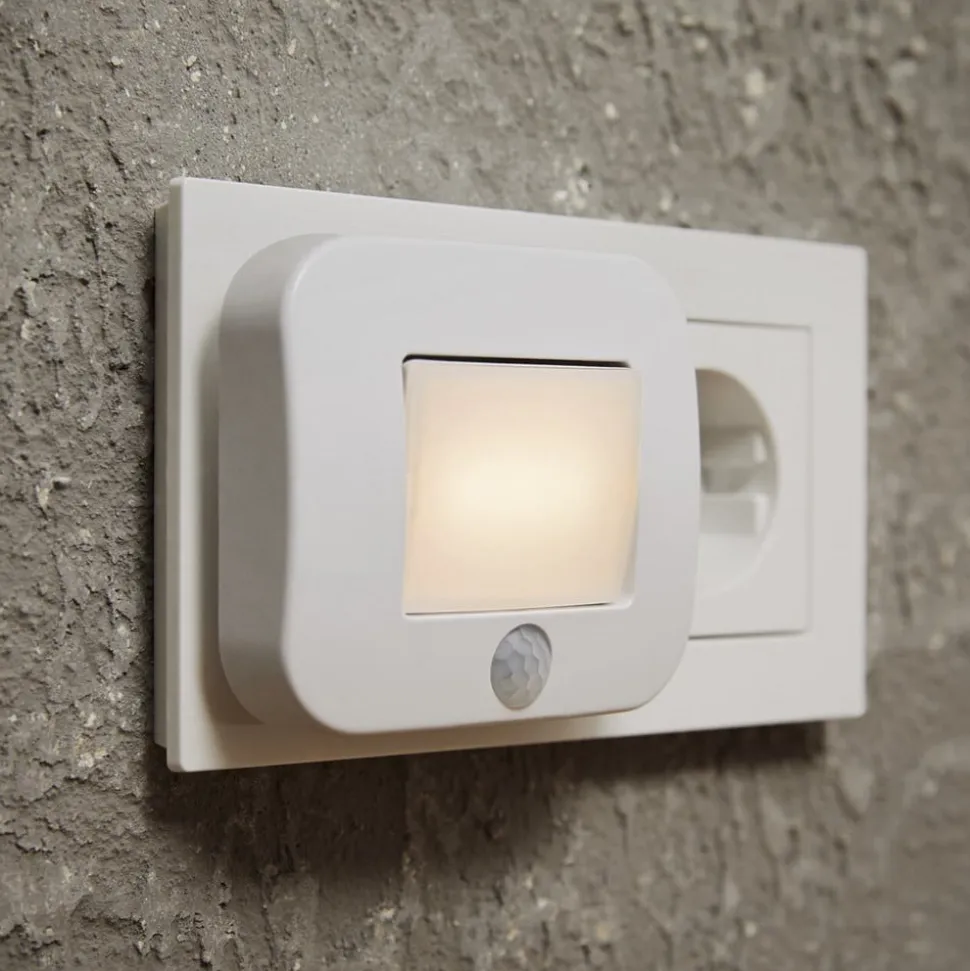OSRAM LED-stikkontakt-natlampe LUNETTA HALL PIR-sensor hvid