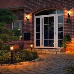 Paulmann Classic LED-gadelampe med gyldent lys