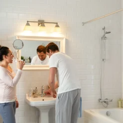 Philips E27 topforspejlet LED-pære 7,2 W varmhvid