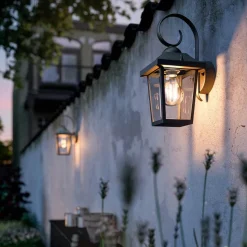 Philips myGarden Buzzard udendørs væglampe sort