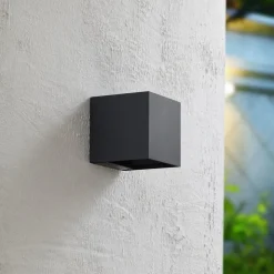 Prios LED-væglampe med solceller Lius, højde 15 cm, bevægelsessensor