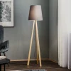 Quitani trebenet gulvlampe Jata, træ, chintz grafit