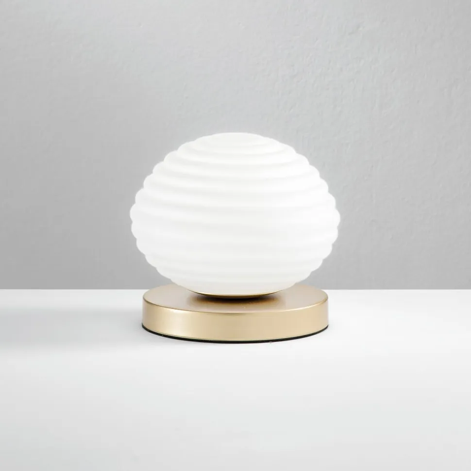 Ripple bordlampe, guldfarvet/opal, Ø 18 cm