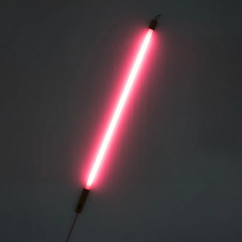 SELETTI LED-lampe Linea, fuchsia, trædetaljer, universal