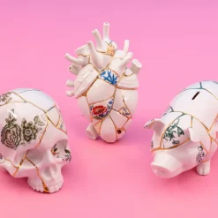 SELETTI Skulptur Kintsugi Skull, hvid, porcelæn, guld