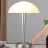 Skøn Viola bordlampe i mat nikkel
