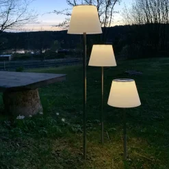 Solini LED-lampe med jordspyd, hvid/sølv, højde 90 cm