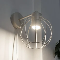 STARLIGHT væglampe, cremehvid 1 lyskilde Ø 18 cm metalstik