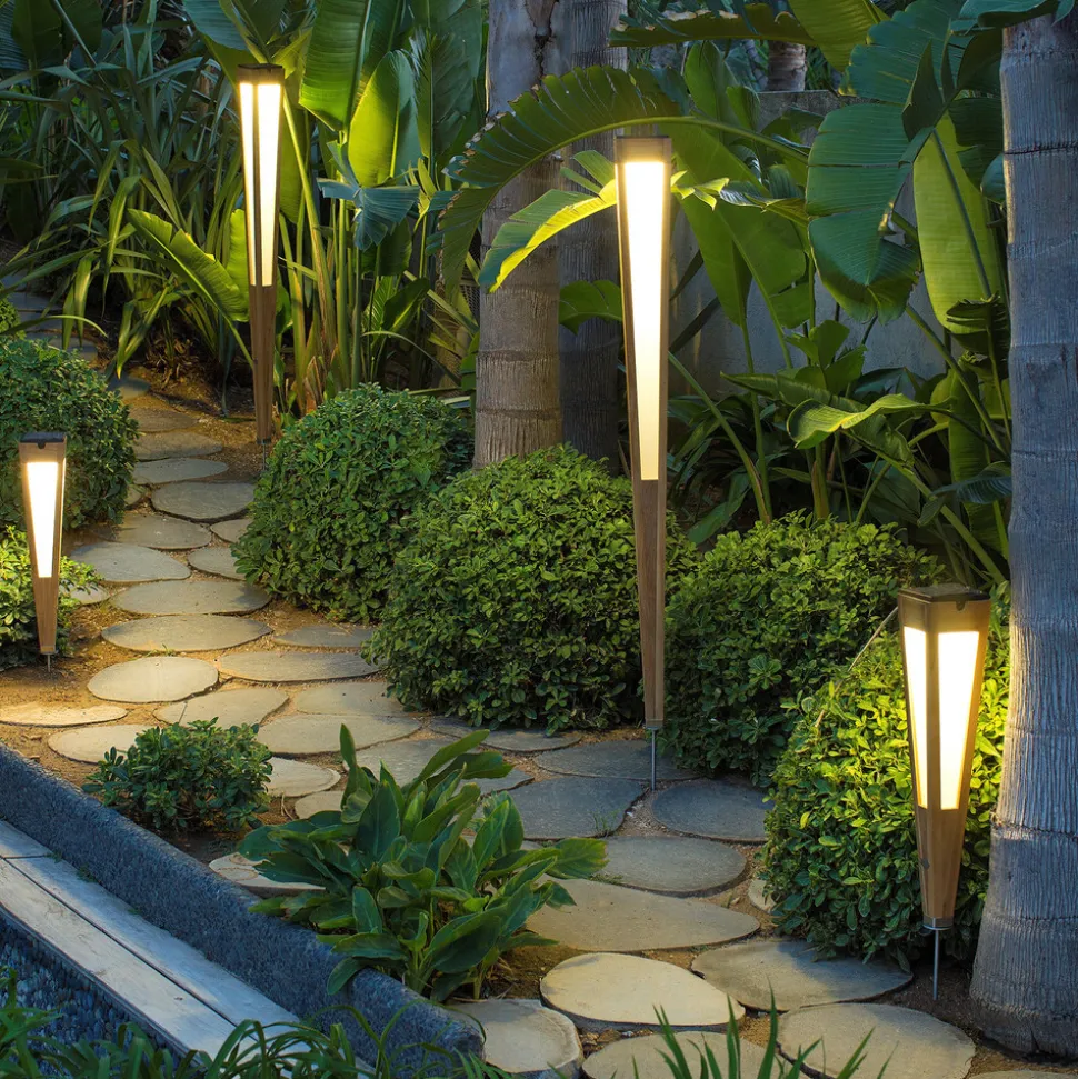 Tecka LED-solcellelampe med sensor, 120 cm, teak