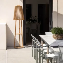 Tecka sol-gulvlampe med sensor, teak