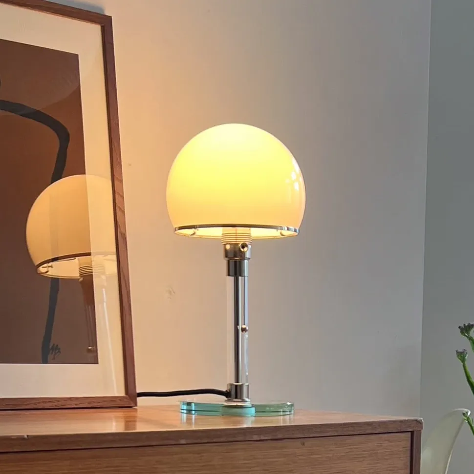 TECNOLUMEN Wagenfeld WG24 bordlampe med glasfod