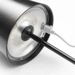 Toc LED-bordlampe med USB-oplader, IP54, sort