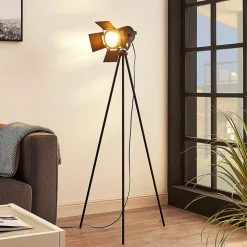 Trebenet gulvlampe Devon i sort