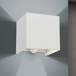Udendørs væglampe Cube-S, hvid, metal, bevægelsessensor