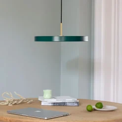 UMAGE LED-hængelampe Asteria Medium, grøn/messing, Ø 43 cm