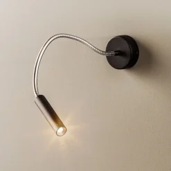 Væglampe Flexa med fleksibel arm, sort