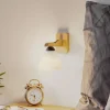 Væglampe Haro med glasskærm, eg/hvid