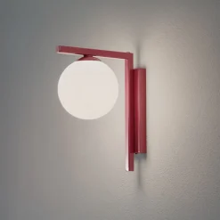 Zac væglampe, opal/vinrød, 1 lyskilde